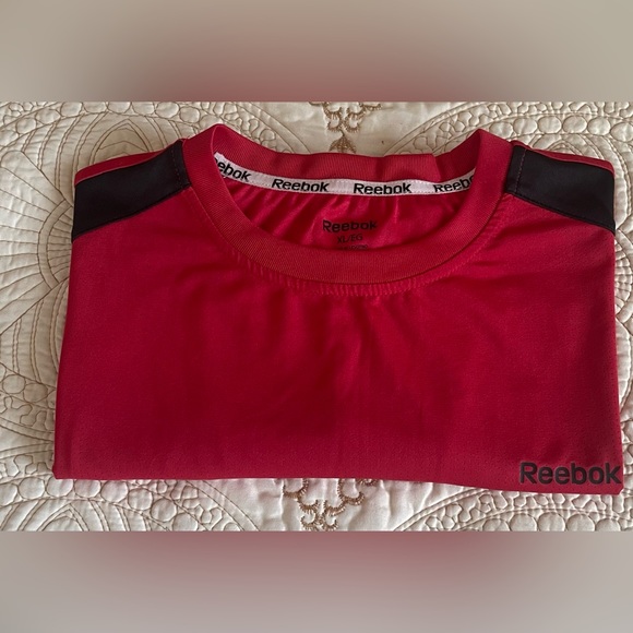 Reebok Men T-Shirts, in great condition. - Picture 5 of 7